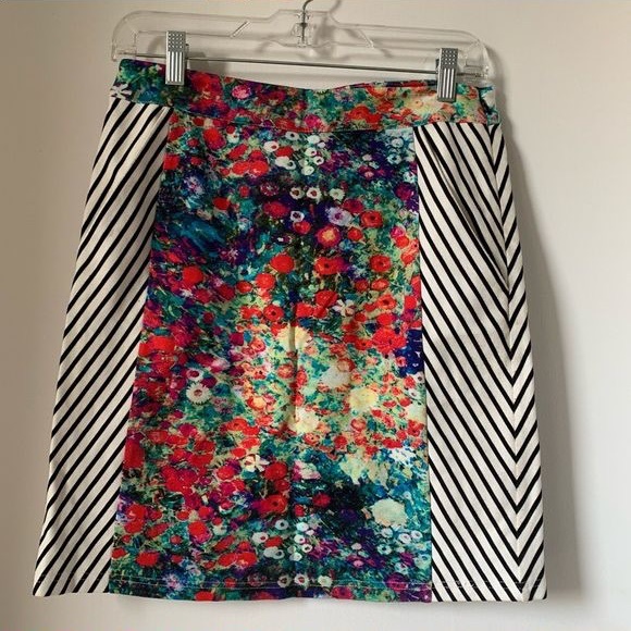Anthropologie Dresses & Skirts - Anthropologie ‘Tabitha’ Women’s Multicolor Floral Stripe Casual Pencil Skirt